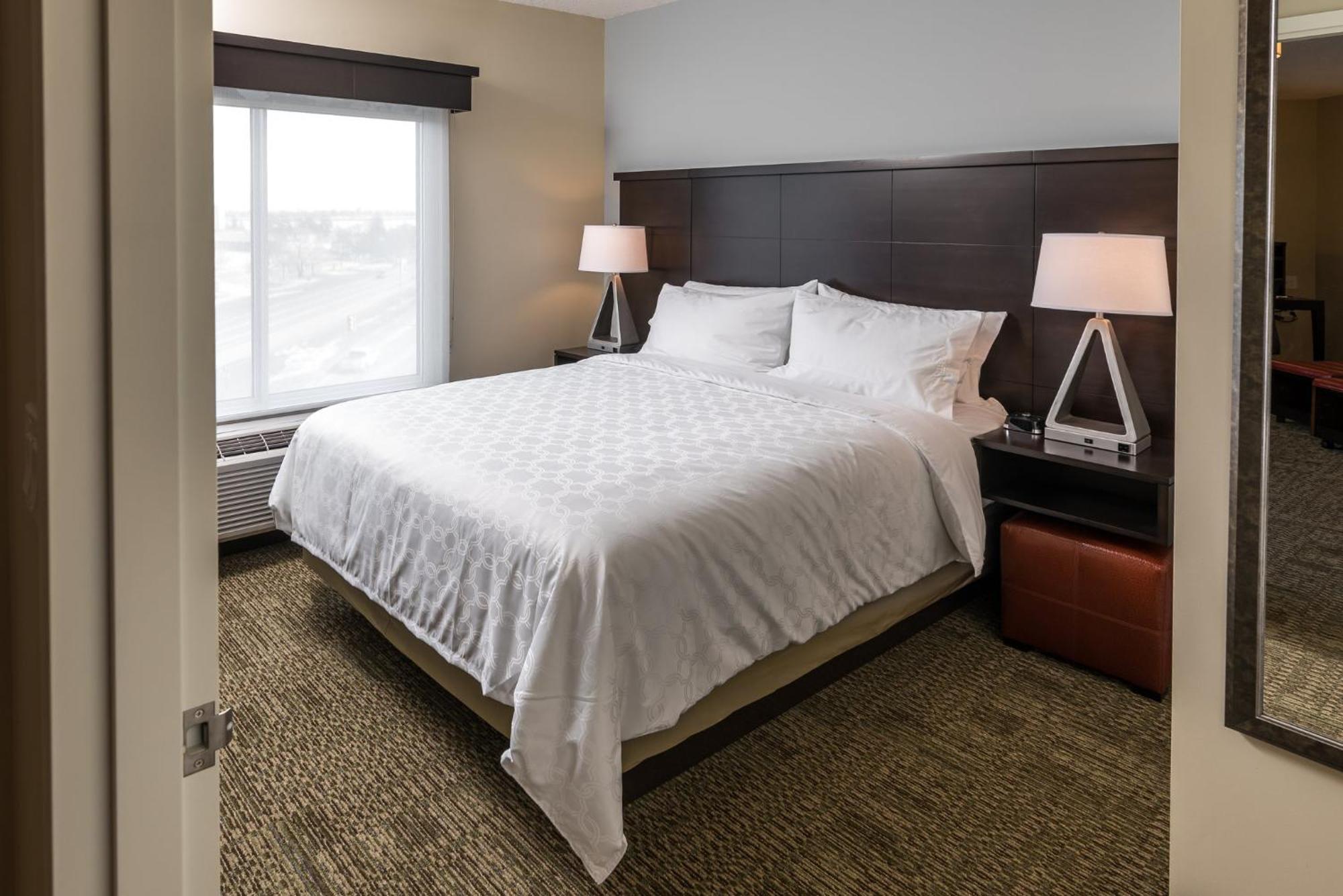 Staybridge Suites - Saskatoon - University, An Ihg Hotel Esterno foto